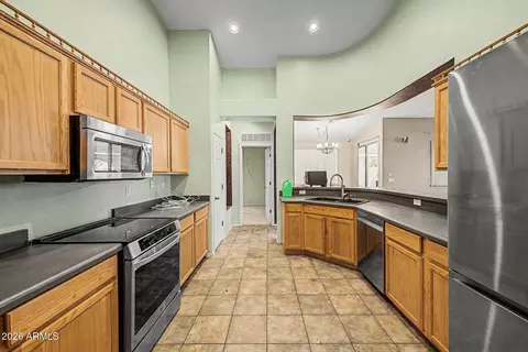 Kitchen - 3416 S 73rd Dr, Phoenix, AZ 85043 photo 2 of 2