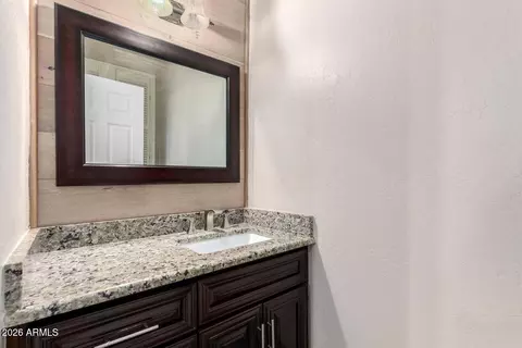 Bath - 7126 N 19th Ave #228, Phoenix, AZ 85021 photo 1 of 2