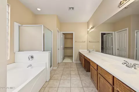 Bath - 3282 E Lexington Ave, Gilbert, AZ 85234 photo 1 of 2