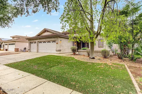 Exterior - 3282 E Lexington Ave, Gilbert, AZ 85234 photo 2 of 5