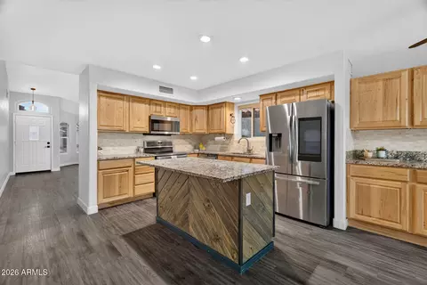 Kitchen - 1301 E Sierra Madre Ave, Gilbert, AZ 85296 photo 3 of 7
