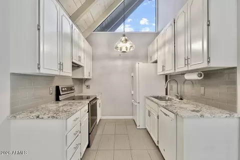 Kitchen - 4307 N 28th St, Phoenix, AZ 85016 photo 1 of 3
