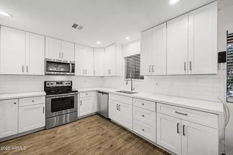 Kitchen - 4303 E Cactus Rd #225, Phoenix, AZ 85032 photo 2 of 2