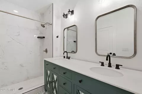 Bath - 237 N Lebaron --, Mesa, AZ 85201 photo 4 of 8