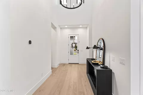 Entry Way - 5513 E Verde Ln, Phoenix, AZ 85018 photo 1 of 2