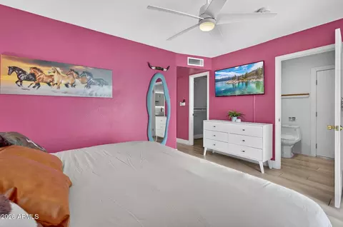 Bedroom - 2190 E Greenway Dr, Tempe, AZ 85282 photo 4 of 10