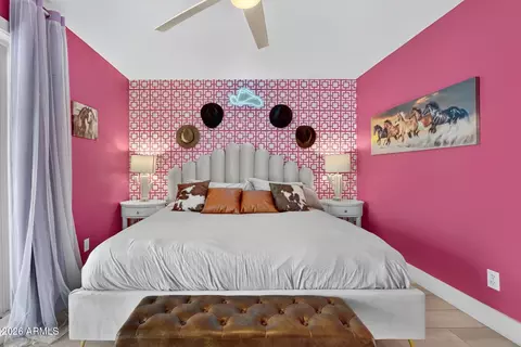 Bedroom - 2190 E Greenway Dr, Tempe, AZ 85282 photo 1 of 10