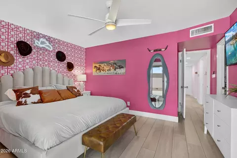 Bedroom - 2190 E Greenway Dr, Tempe, AZ 85282 photo 3 of 10