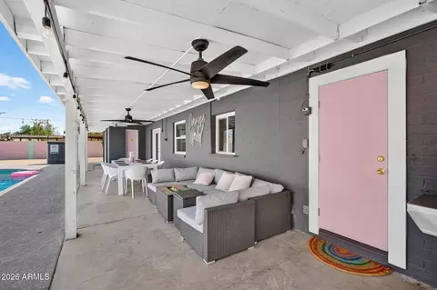 Exterior - 2190 E Greenway Dr, Tempe, AZ 85282 photo 14 of 15