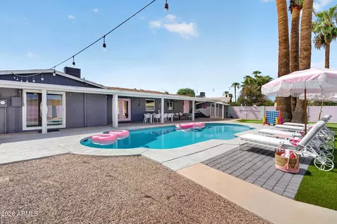 Exterior - 2190 E Greenway Dr, Tempe, AZ 85282 photo 6 of 15
