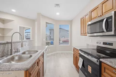 Kitchen - 6537 S 15th Dr, Phoenix, AZ 85041 photo 1 of 3