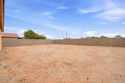 Exterior - 6537 S 15th Dr, Phoenix, AZ 85041 photo 2 of 3