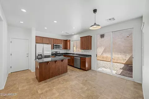 Kitchen - 4114 E Vest Ave, Gilbert, AZ 85295 photo 1 of 5