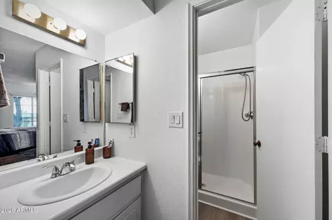 Bath - 455 S Delaware Dr #129, Apache Junction, AZ 85120 photo 1 of 2