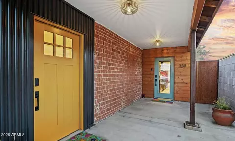 Exterior - 358 E Whitton Ave, Phoenix, AZ 85012 photo 2 of 9