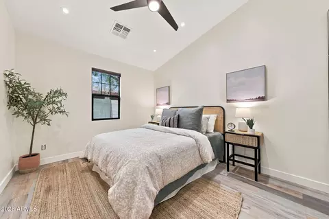 Bedroom - 358 E Whitton Ave, Phoenix, AZ 85012 photo 1 of 5