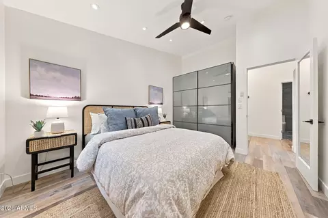 Bedroom - 358 E Whitton Ave, Phoenix, AZ 85012 photo 2 of 5