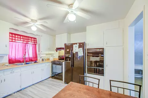 Kitchen - 740 E Desert Ave, Apache Junction, AZ 85119 photo 3 of 3