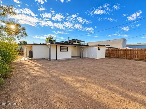Exterior - 1607 S 6th St, Phoenix, AZ 85004 photo 3 of 3