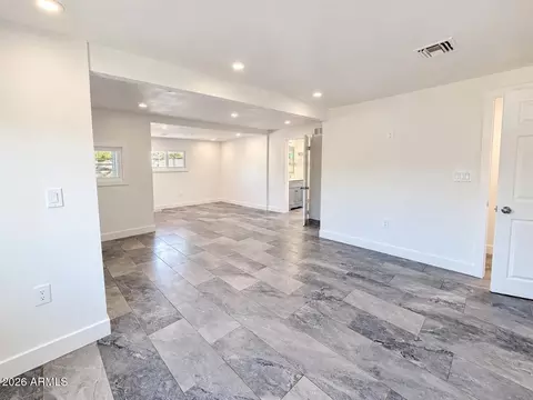 Living - 1607 S 6th St, Phoenix, AZ 85004 photo 3 of 4