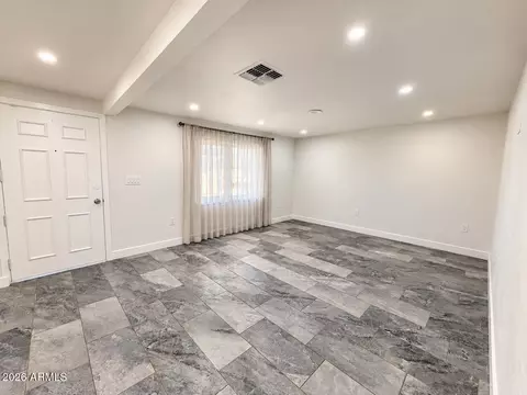 Living - 1607 S 6th St, Phoenix, AZ 85004 photo 1 of 4