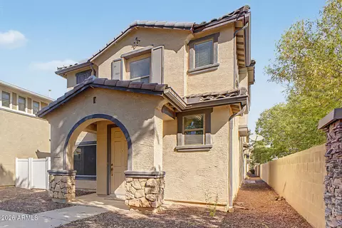 Exterior - 1385 S Joshua Tree Ln, Gilbert, AZ 85296 photo 9 of 10