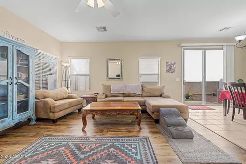 Living - 1385 S Joshua Tree Ln, Gilbert, AZ 85296 photo 2 of 4