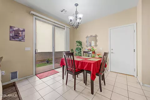 Dining - 1385 S Joshua Tree Ln, Gilbert, AZ 85296 photo 1 of 1