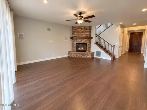 Living - 304 S Ryan Dr, Payson, AZ 85541 photo 2 of 4