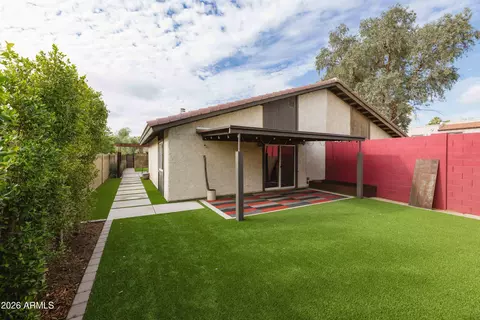Exterior - 3142 E Clarendon Ave, Phoenix, AZ 85016 photo 2 of 8