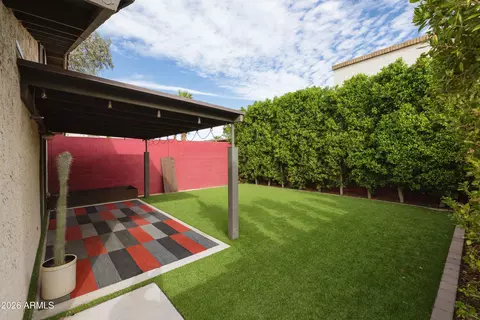 Exterior - 3142 E Clarendon Ave, Phoenix, AZ 85016 photo 1 of 8