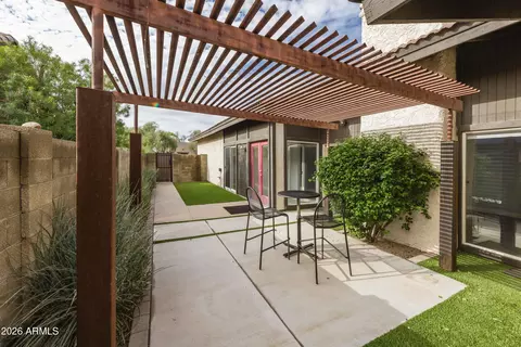 Exterior - 3142 E Clarendon Ave, Phoenix, AZ 85016 photo 5 of 8