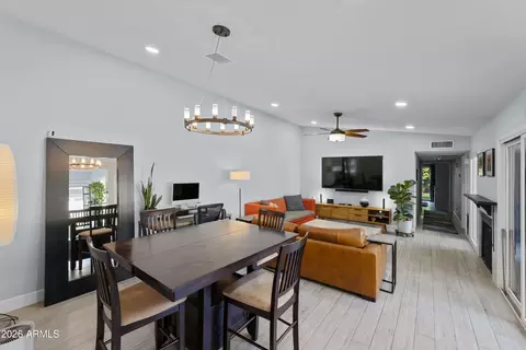 Dining - 3142 E Clarendon Ave, Phoenix, AZ 85016 photo 1 of 1