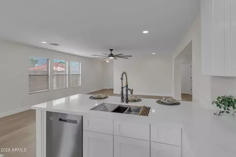 Kitchen - 5233 E Flower Ave, Mesa, AZ 85206 photo 6 of 6