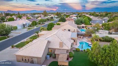 View/Area - 1707 E Menlo St, Mesa, AZ 85203 photo 9 of 10