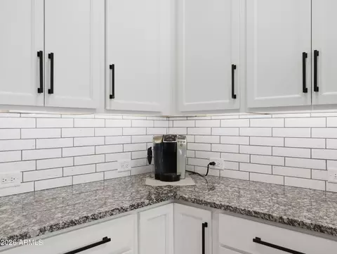 Kitchen - 16819 W Berkeley Rd, Goodyear, AZ 85395 photo 4 of 4
