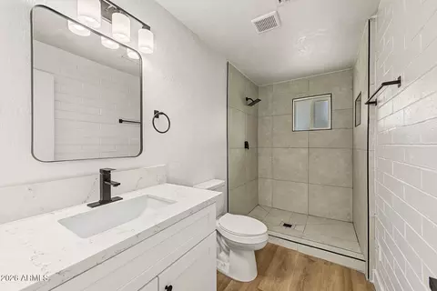 Bath - 11519 Elton Ave, Mesa, AZ 85208 photo 3 of 3