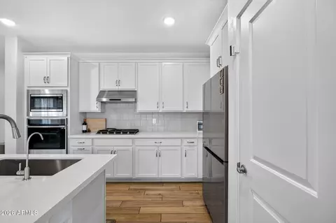 Kitchen - 9226 E Sebring Ave, Mesa, AZ 85212 photo 4 of 6