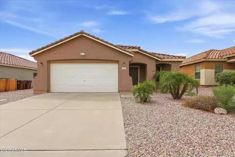 2891 W Silver Creek Ln, San Tan Valley, AZ 85144