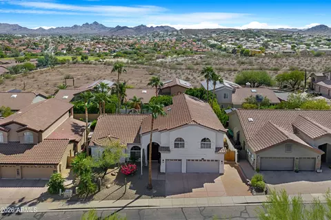 View/Area - 1825 E Marilyn Rd, Phoenix, AZ 85022 photo 6 of 8