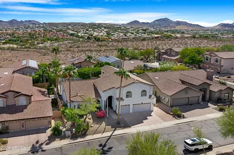 View/Area - 1825 E Marilyn Rd, Phoenix, AZ 85022 photo 7 of 8