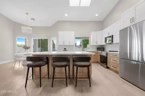 Kitchen - 1825 E Marilyn Rd, Phoenix, AZ 85022 photo 3 of 6