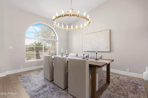 Dining - 1825 E Marilyn Rd, Phoenix, AZ 85022 photo 5 of 5
