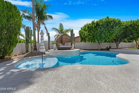 Exterior - 1825 E Marilyn Rd, Phoenix, AZ 85022 photo 10 of 11