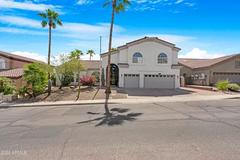 Exterior - 1825 E Marilyn Rd, Phoenix, AZ 85022 photo 3 of 11