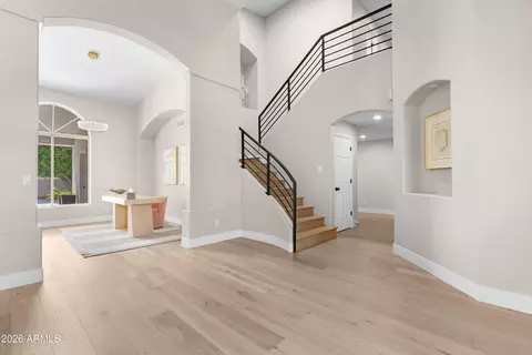 Entry Way - 1825 E Marilyn Rd, Phoenix, AZ 85022 photo 2 of 3