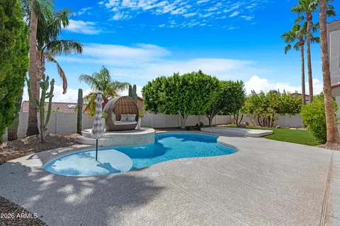 Exterior - 1825 E Marilyn Rd, Phoenix, AZ 85022 photo 6 of 11