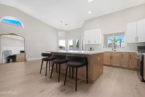 Kitchen - 1825 E Marilyn Rd, Phoenix, AZ 85022 photo 4 of 6