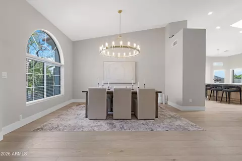 Dining - 1825 E Marilyn Rd, Phoenix, AZ 85022 photo 4 of 5
