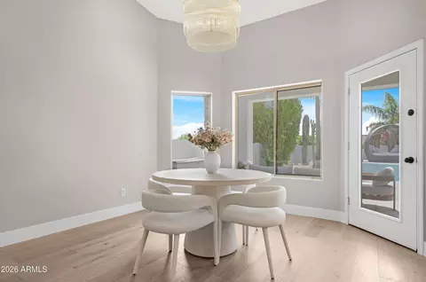 Dining - 1825 E Marilyn Rd, Phoenix, AZ 85022 photo 3 of 5